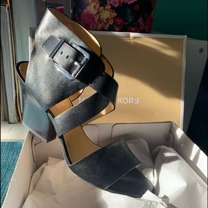 Michael Kors black stylish sandals 👡